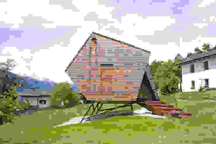 Aberjung Design Agency Casas modernas