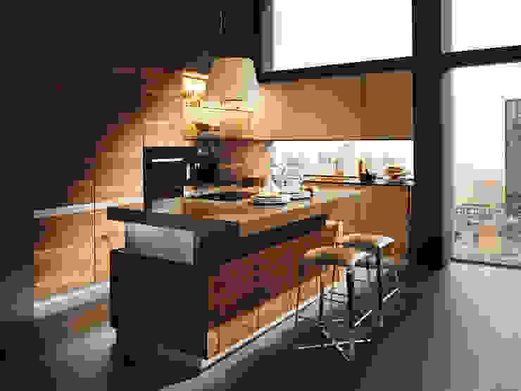 Küche "L1" mit K7 Insel Eckhart Bald Naturmöbel Moderne Küchen Arbeitsplatte,Eigentum,Möbel,Gebäude,Küchengerät,Küche,Holz,Innenarchitektur,Tisch,Beleuchtung