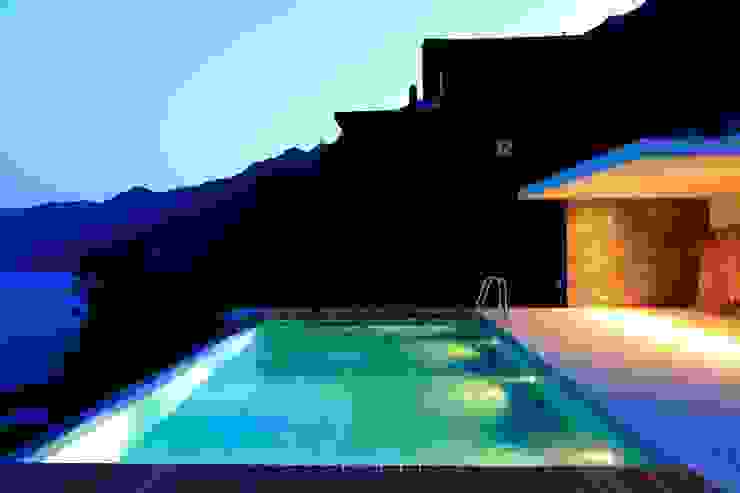 Varandas, marquises e terraços modernos por Aldo Rampazzi Studio di Architettura Moderno