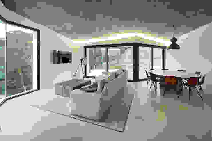 House in Llavaneres MIRAG Arquitectura i Gestió Case in stile mediterraneo