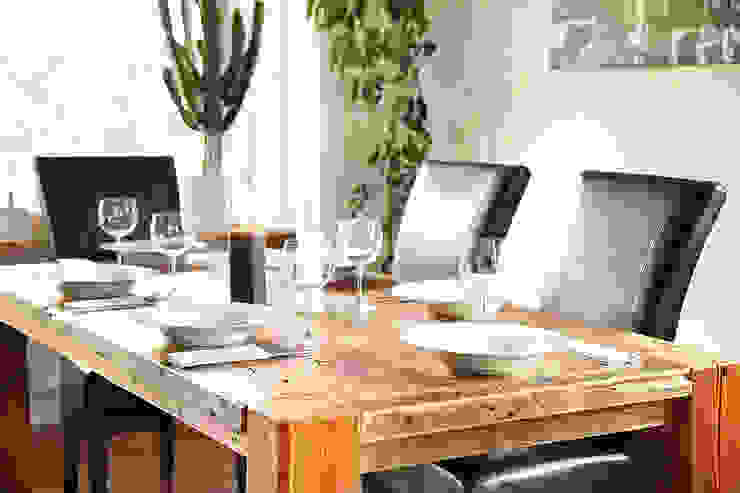 dining table, edictum - UNIKAT MOBILIAR edictum - UNIKAT MOBILIAR Country style dining room