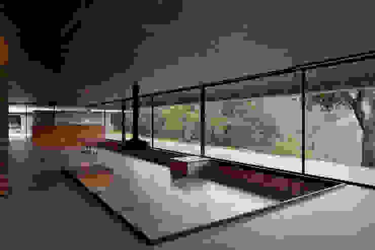 Duas casas em Monção Salas de estar modernas por JPL Arquitecto Moderno