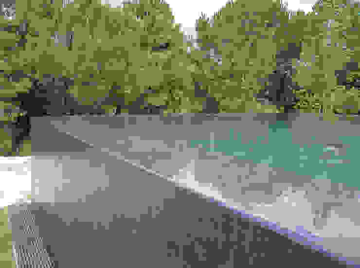 Margarete (Architetti Anselmi S. e Crucianelli E.) Industrial style houses