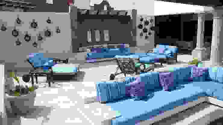 DIAZ DE LUNA SIGNATURE Nowoczesny balkon, taras i weranda