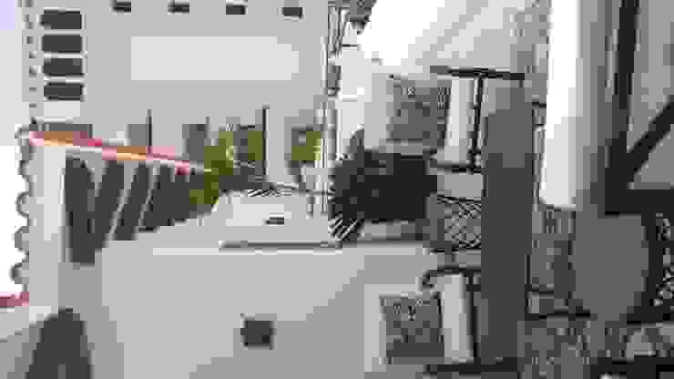 DIAZ DE LUNA SIGNATURE Nowoczesny balkon, taras i weranda