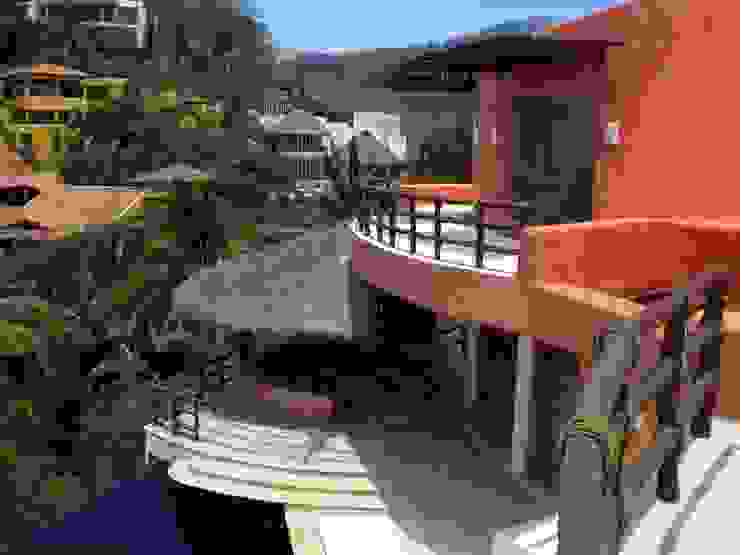 Mariposa House arqflores / architect Casas tropicais