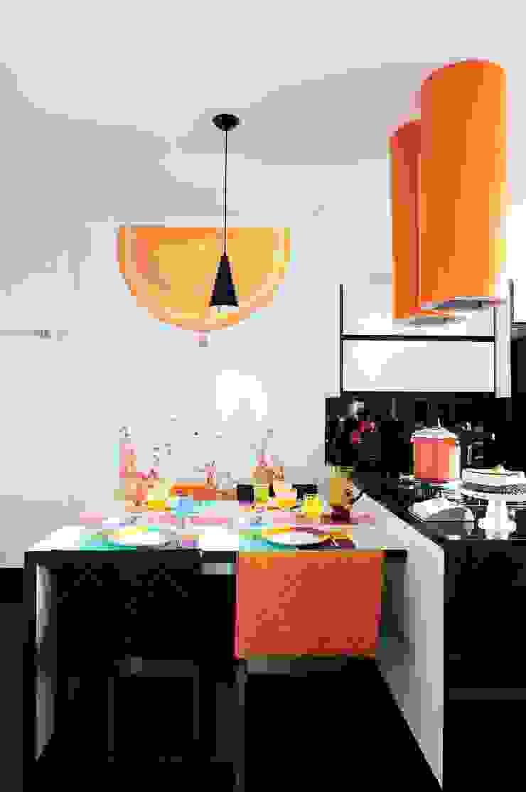 PROJETO COZINHA COLORIDA, Adriana Scartaris: Design e Interiores em São Paulo Adriana Scartaris: Design e Interiores em São Paulo Éléments de cuisine Multicolore