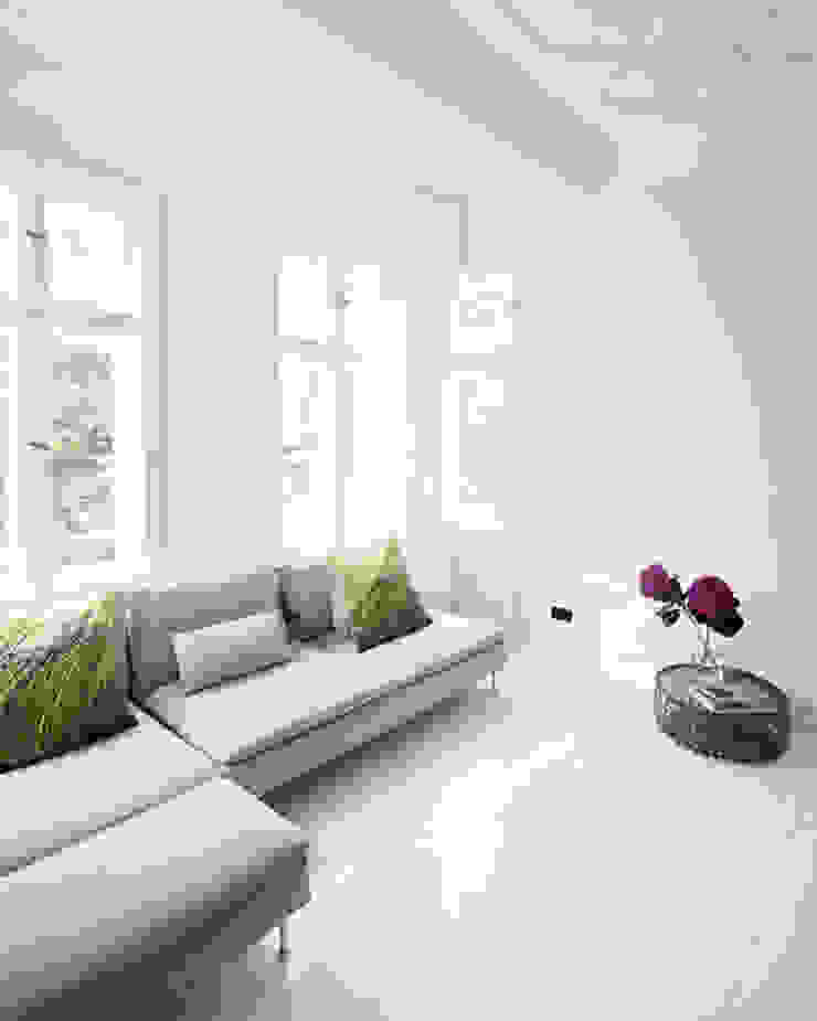 Salas de estar escandinavas por lifelife GmbH Escandinavo
