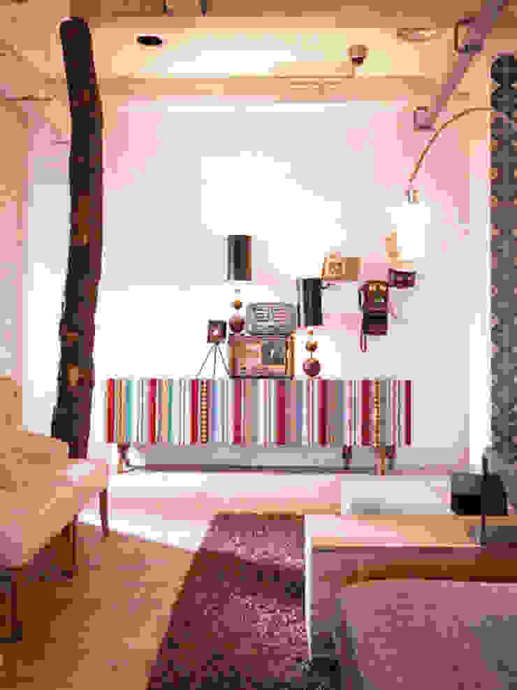 Mueble para televisión Reina Lola Glamour LivingsAparadores y vitrinas