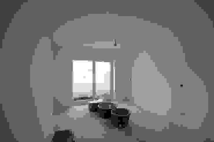 DUESSELDORF MODEL APARTMENT edit home staging Ausgefallene Schlafzimmer