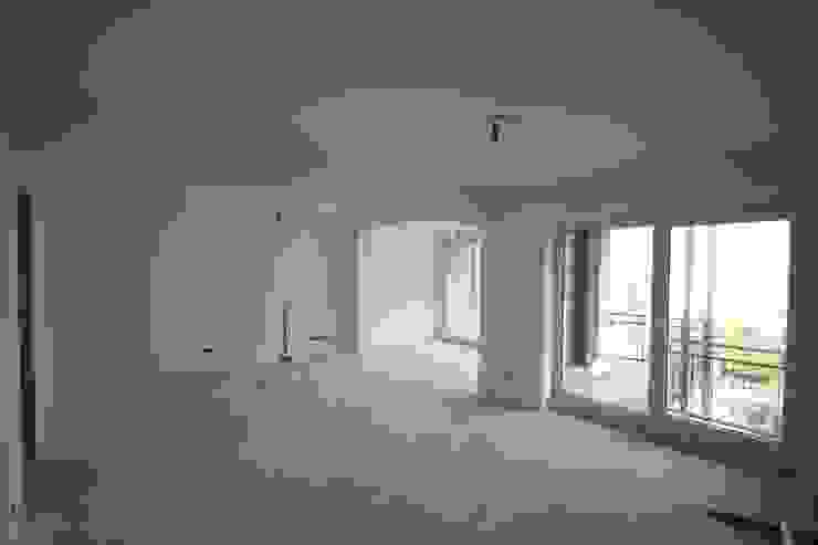 DUESSELDORF MODEL APARTMENT edit home staging Ausgefallene Wohnzimmer