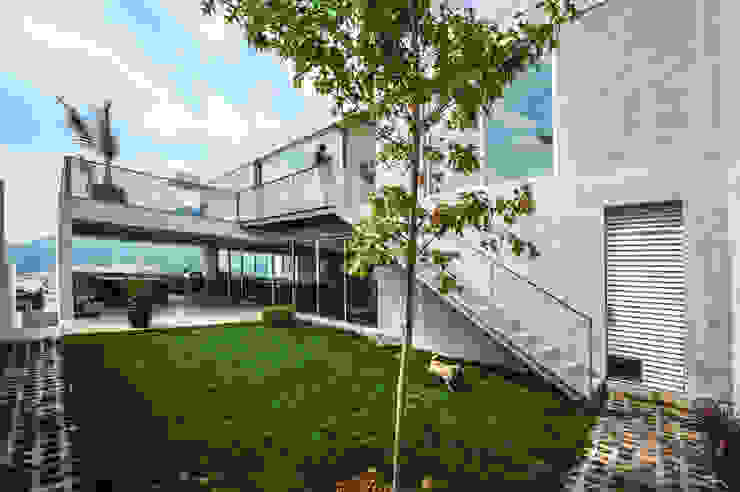 IPE HOUSE P+0 Arquitectura Casas estilo moderno: ideas, arquitectura e imágenes