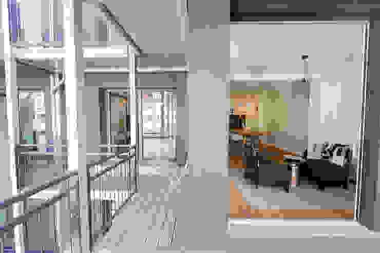 DUESSELDORF MODEL APARTMENT edit home staging Ausgefallener Balkon, Veranda & Terrasse