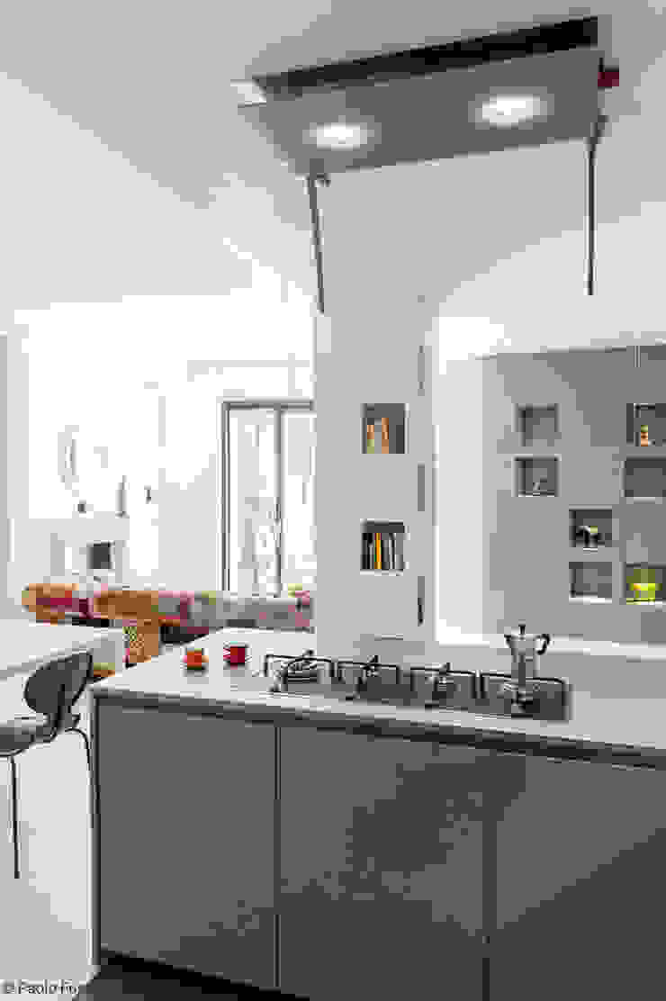 Appartamento a Monteverde, zero6studio - Studio Associato di Architettura zero6studio - Studio Associato di Architettura Cucina moderna