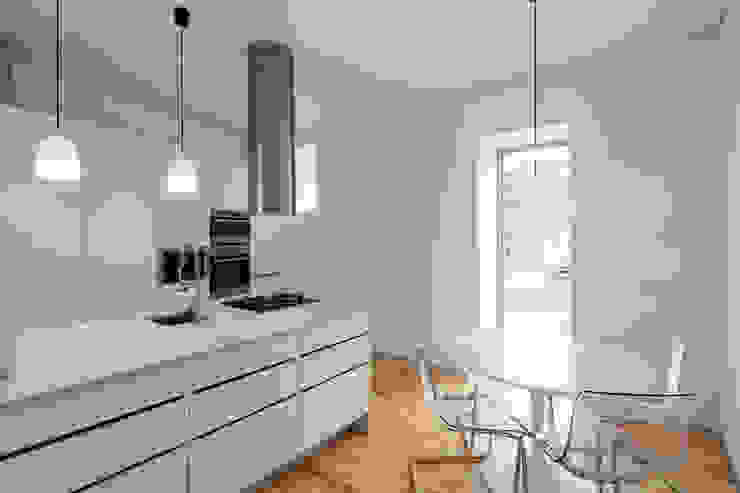 The Three Cusps Chalet Dapur Gaya Eklektik Oleh Tiago do Vale Arquitectos Eklektik