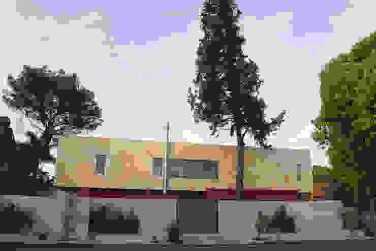 ESTUDIO GEYA Modern home