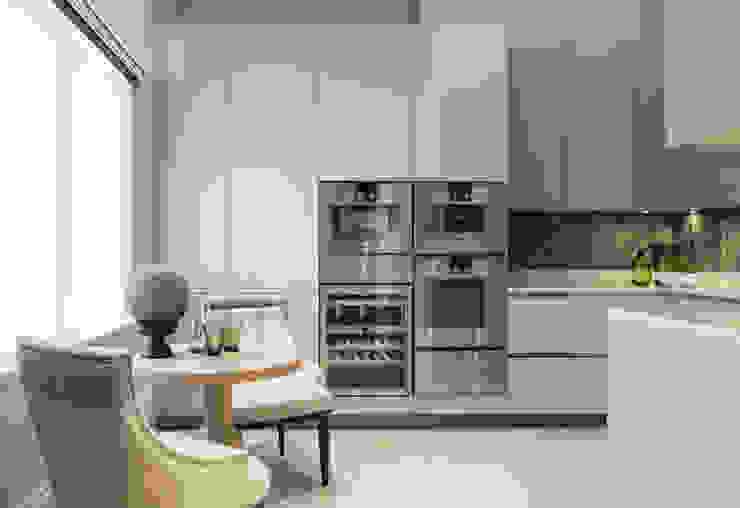 Kitchen Cozinhas clássicas por Roselind Wilson Design Clássico