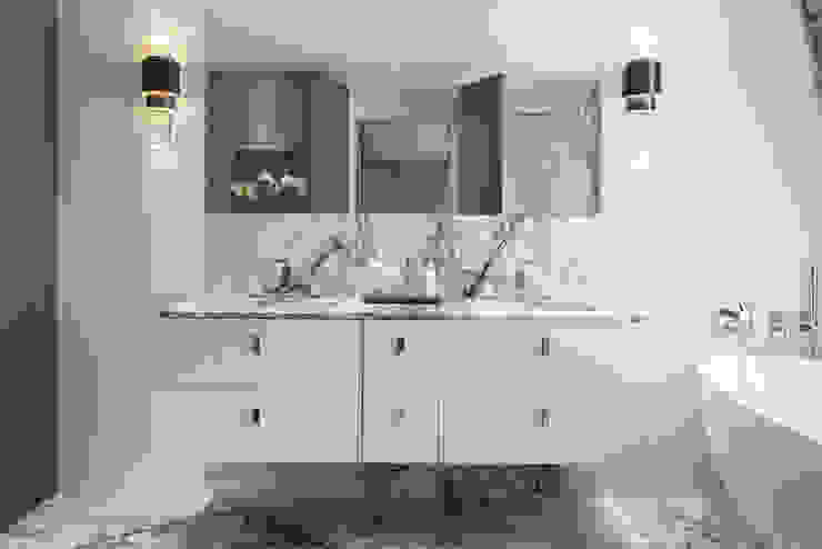 Eaton Mews North - Master Bathroom Casas de banho modernas por Roselind Wilson Design Moderno