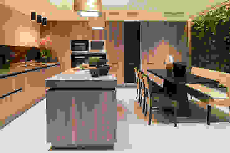 Eaton Mews North - Kitchen por Roselind Wilson Design Moderno