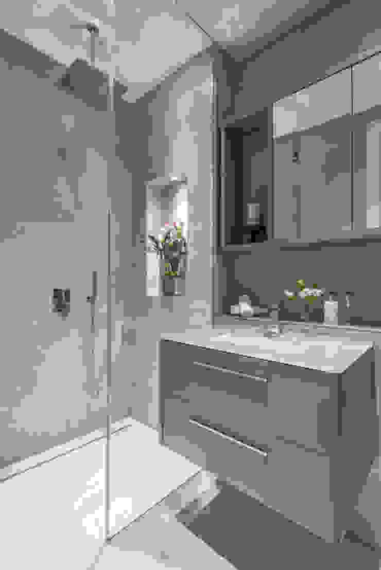 Eaton Mews North - Guest Bathroom Casas de banho modernas por Roselind Wilson Design Moderno