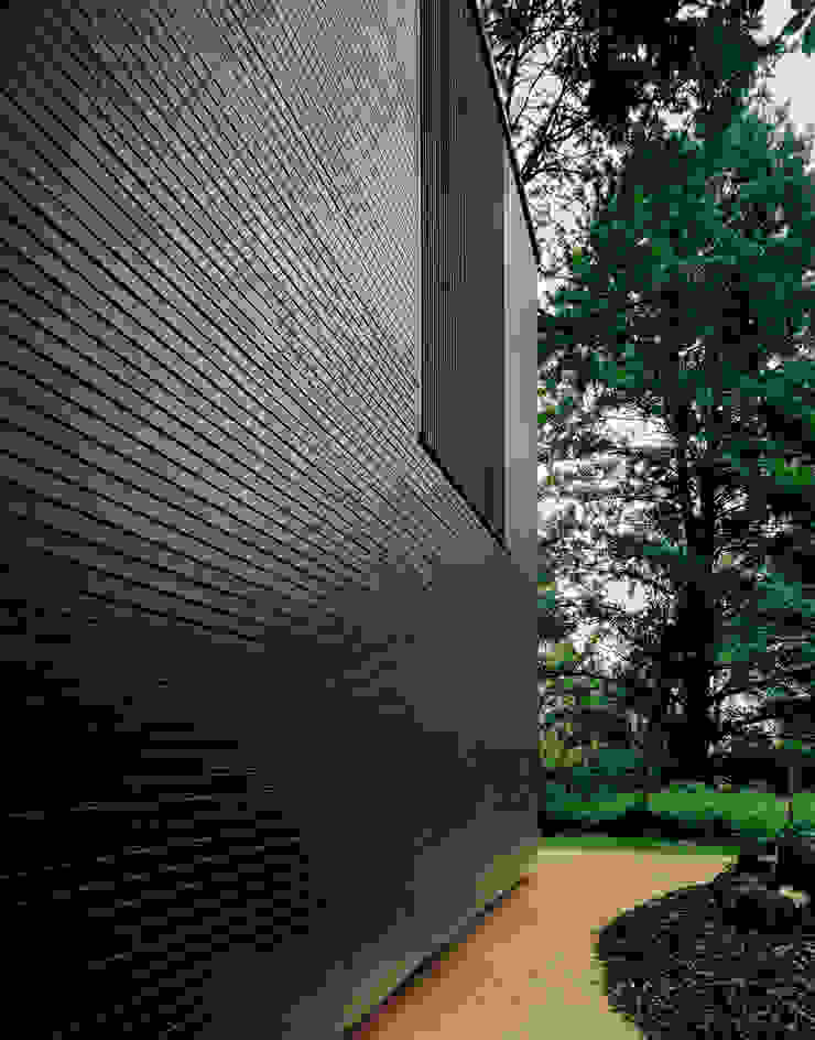 IOX Architekten GmbH Casas de estilo minimalista