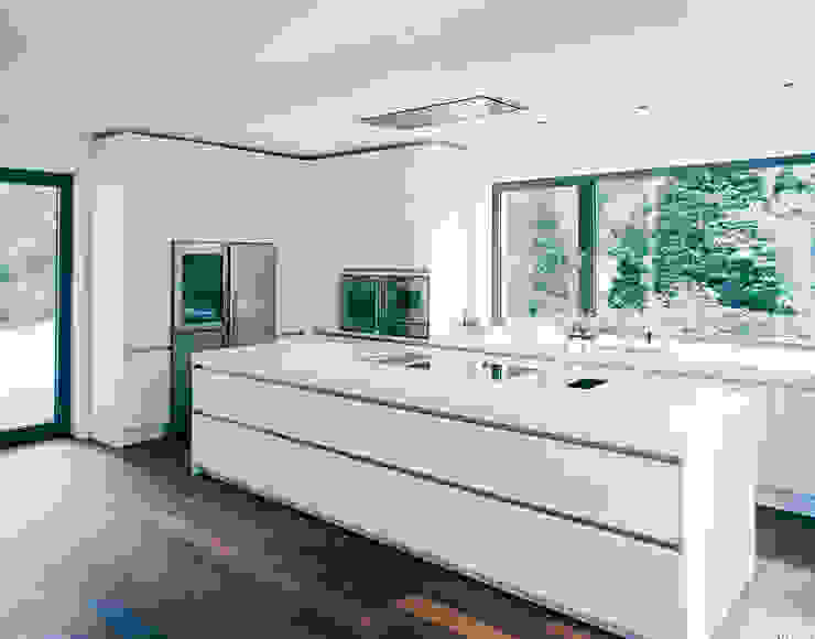 Villa in Berlin - Dahlem IOX Architekten GmbH Moderne Küchen