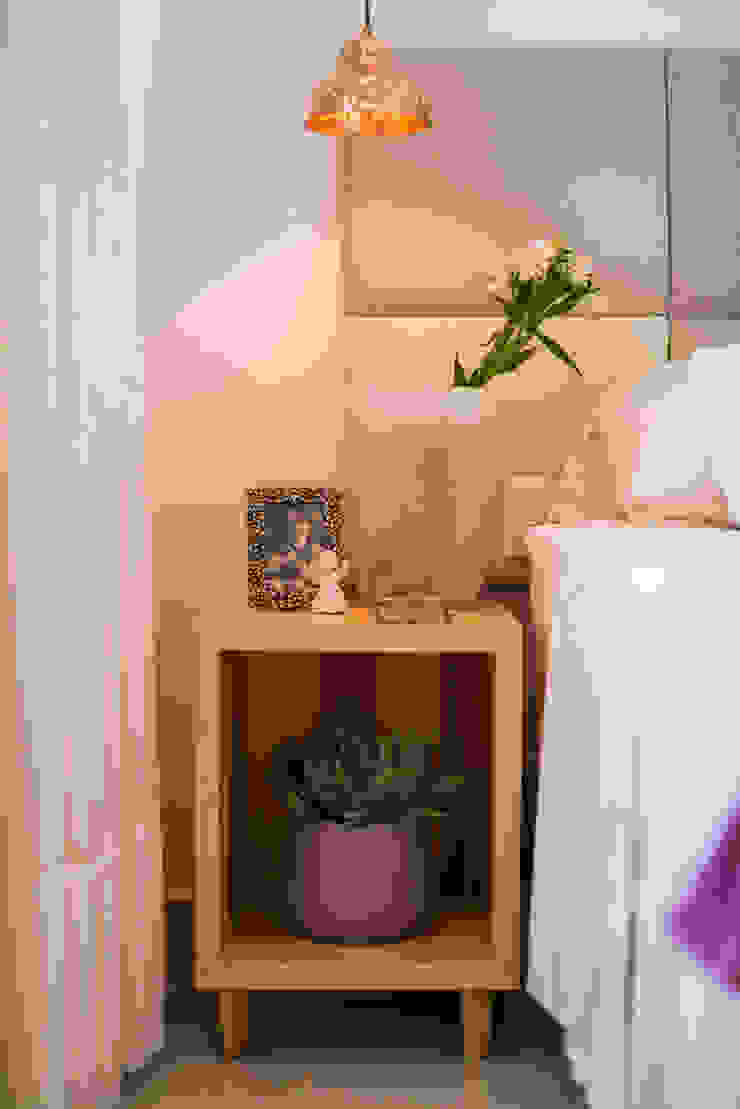 Bloom Arquitetura e Design BedroomBedside tables