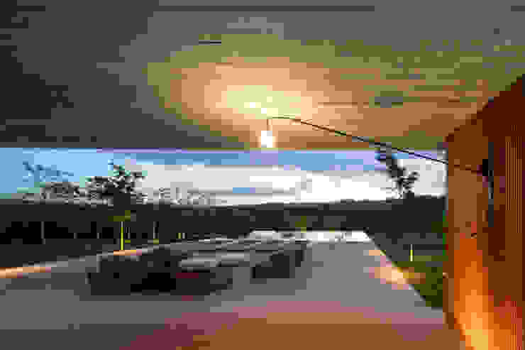 Studio MK27 Modern balcony, veranda & terrace