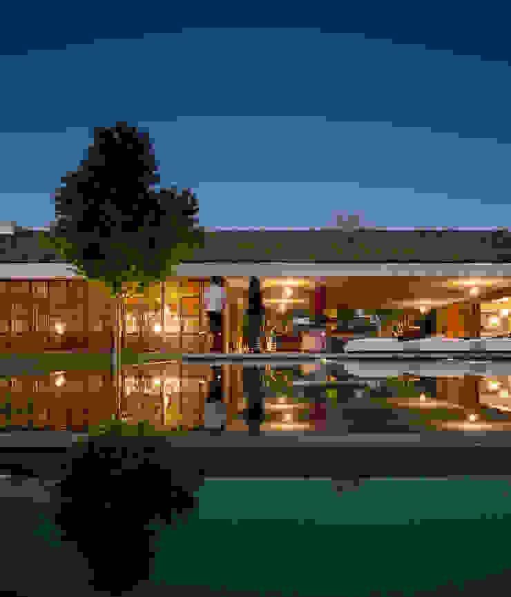 Studio MK27 Modern houses