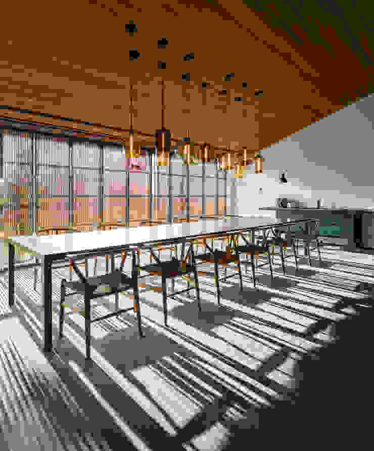 Studio MK27 Modern dining room