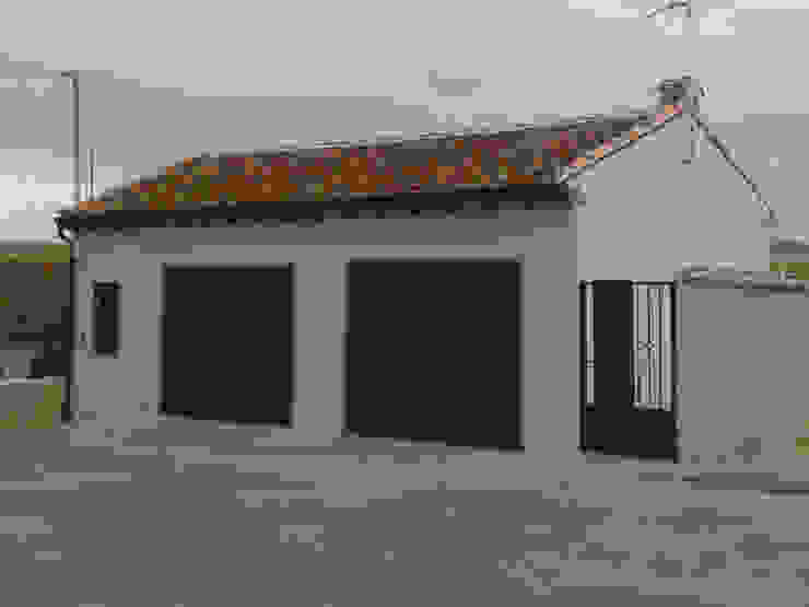 Garaje-bodega en Carbonero de Ahusín | homify