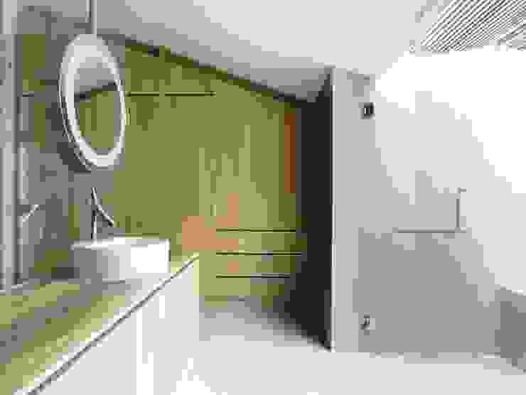 HYLA Architects Baños de estilo moderno
