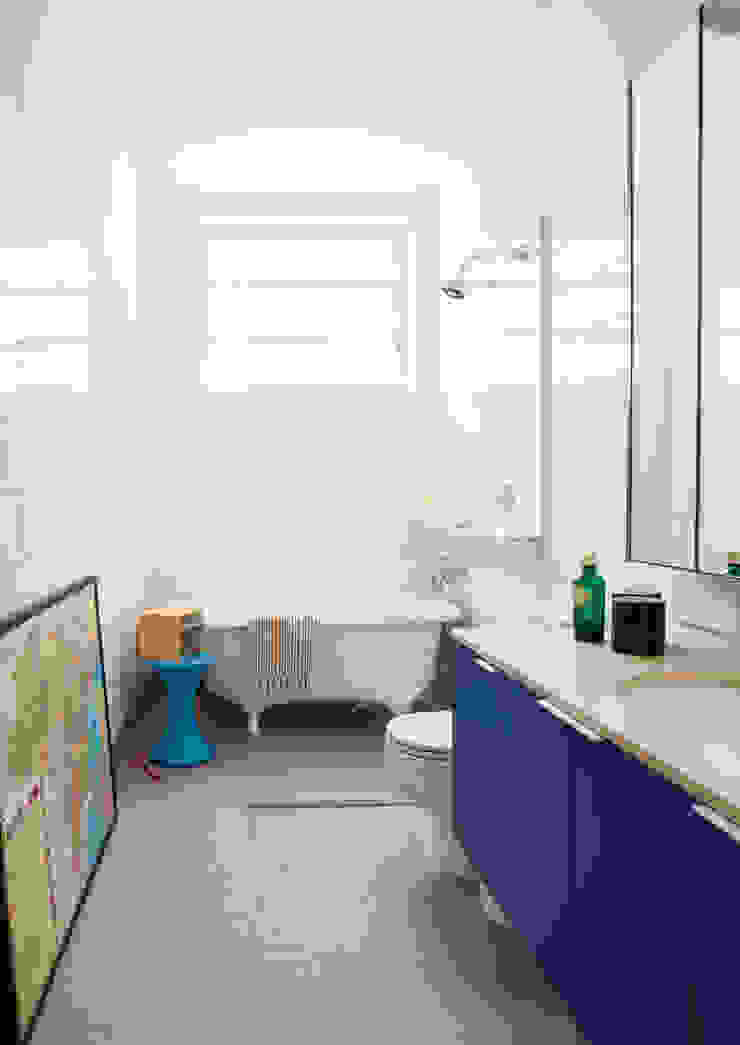 Mauricio Arruda Design Eclectic style bathroom