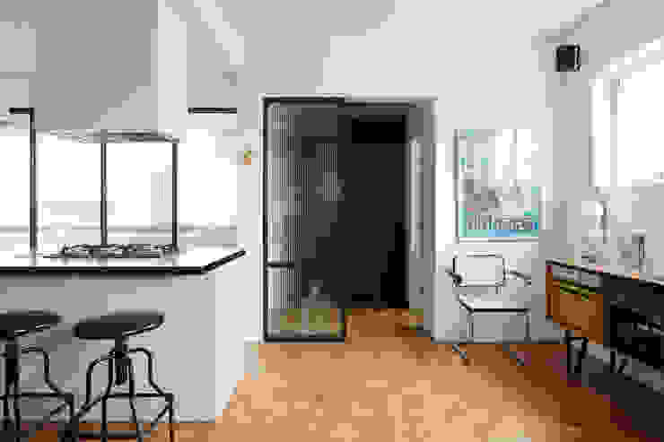 Residência Lorena Mauricio Arruda Design Cozinhas ecléticas