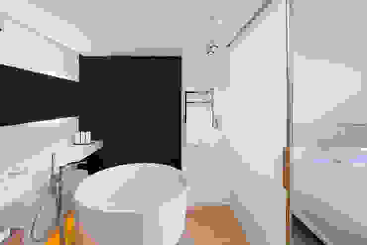 Casas de banho modernas por TONO BAGNO | Pasión por tu baño Moderno