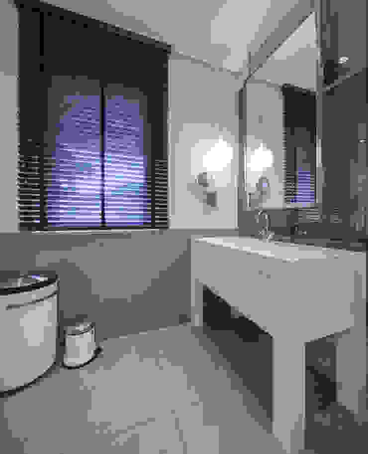 Project in Quinta do Lago por Reflexões Contemporary Design