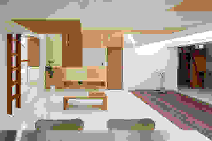 Idokoro, ma-style architects ma-style architects Minimalistische Wohnzimmer