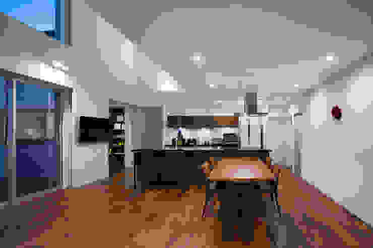 株式会社 U建築研究所 Modern living room