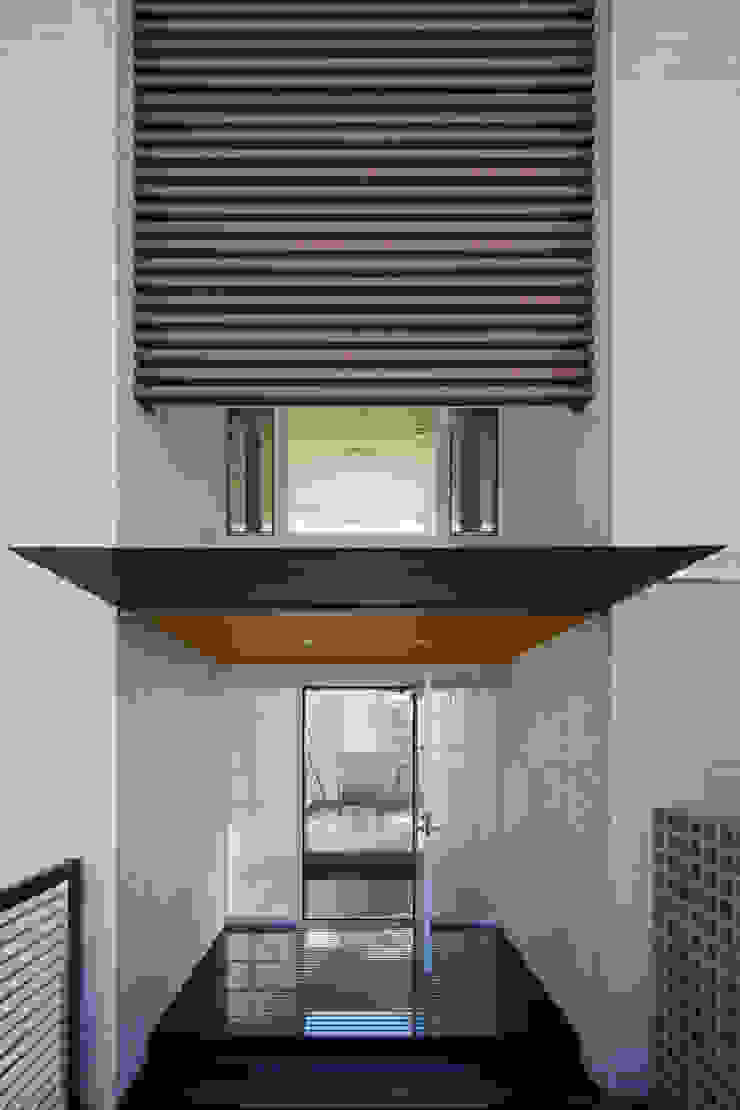 株式会社 U建築研究所 Modern houses