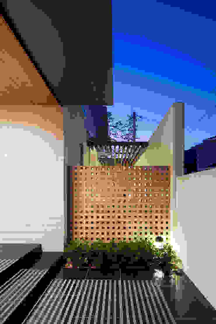 株式会社 U建築研究所 Modern houses