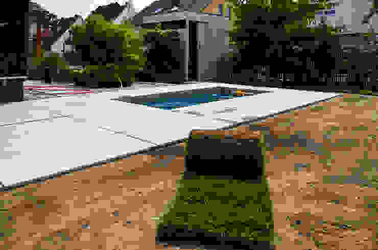 design@garten - Alfred Hart - Design Gartenhaus und Balkonschraenke aus Augsburg สวนสระว่ายน้ำและบ่อน้ำ