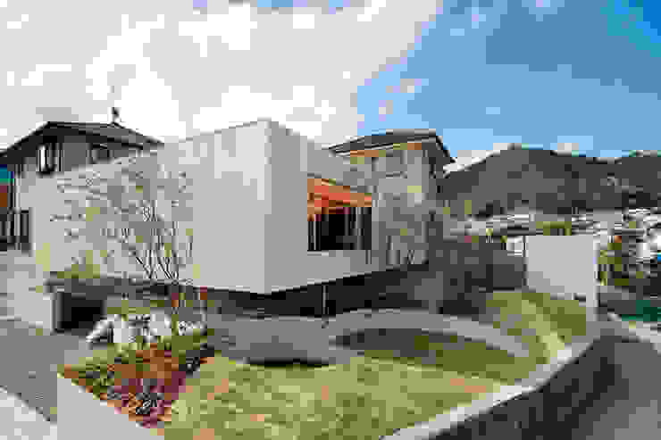 Pit house UID Casas modernas