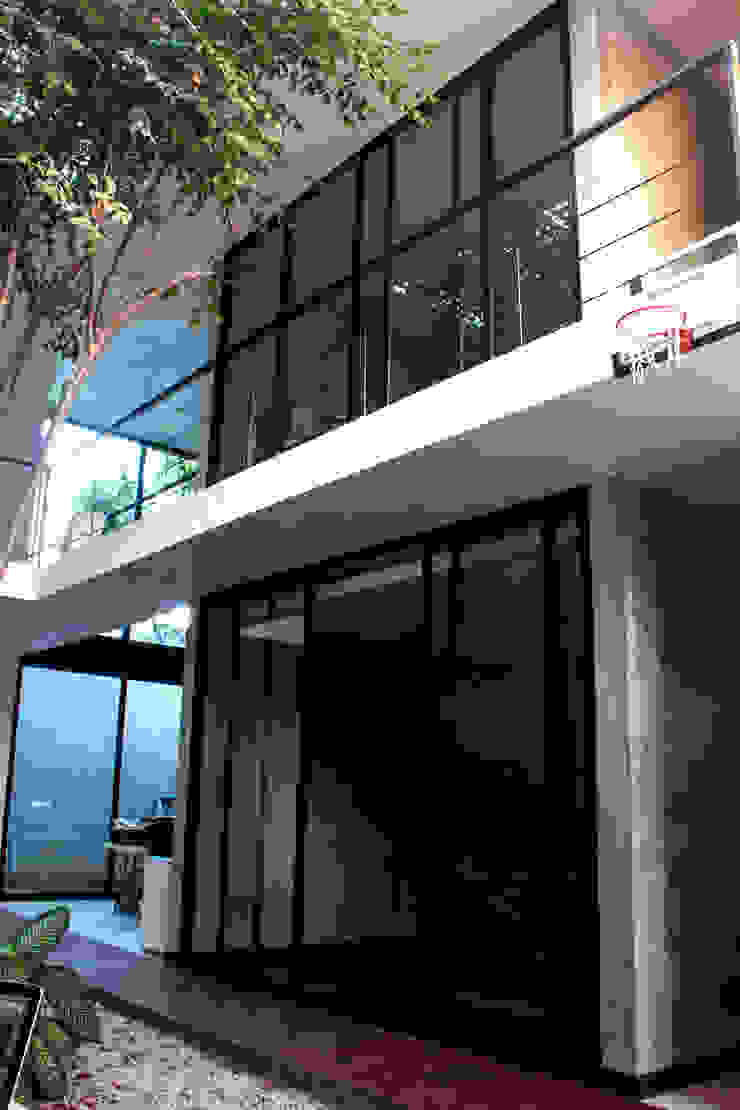 Desnivel Arquitectos Office spaces & stores