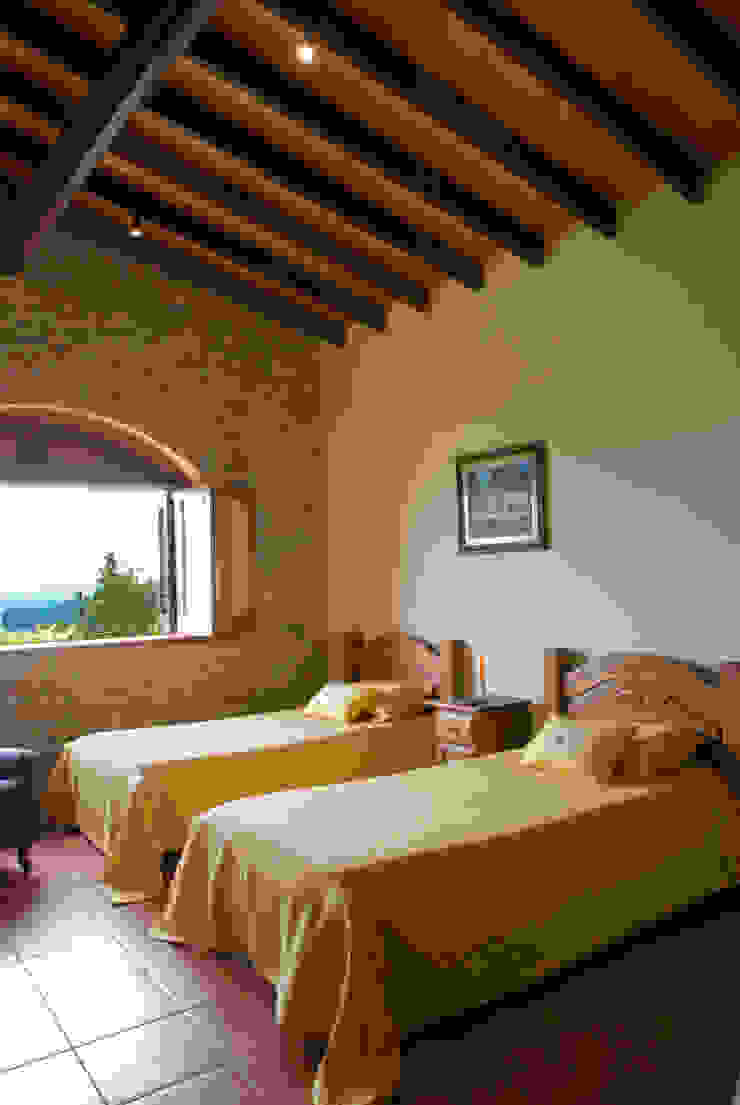 Tikkanen arquitetura 臥室