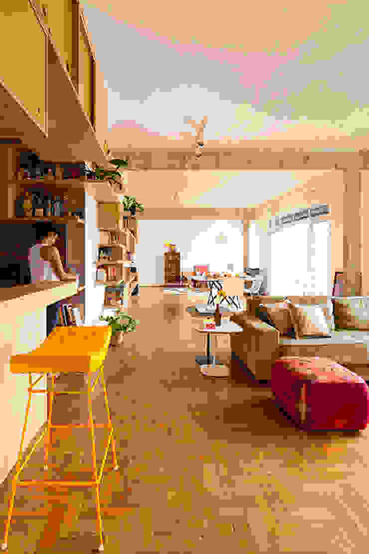 Zoom Urbanismo Arquitetura e Design Eclectic style living room
