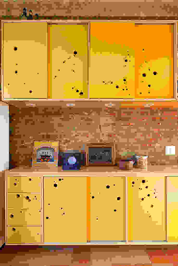 Zoom Urbanismo Arquitetura e Design Eclectic style kitchen