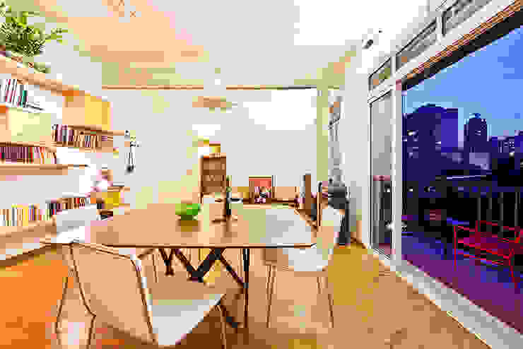 Zoom Urbanismo Arquitetura e Design Eclectic style dining room