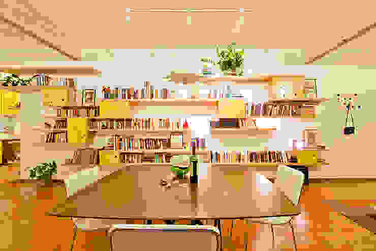 Zoom Urbanismo Arquitetura e Design Eclectic style dining room