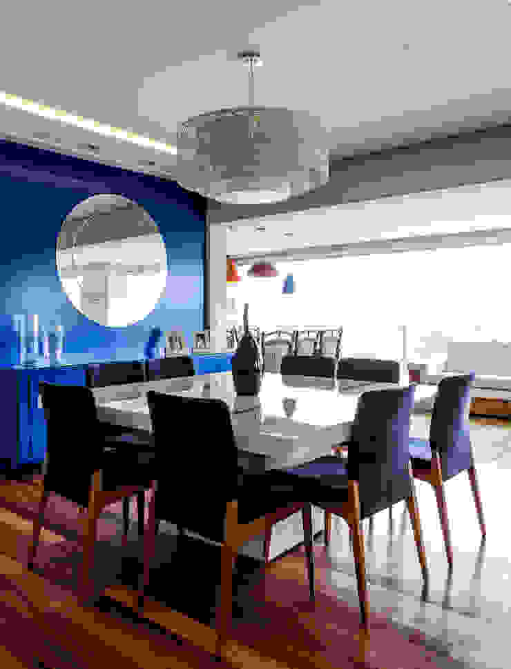 Tikkanen arquitetura Modern dining room