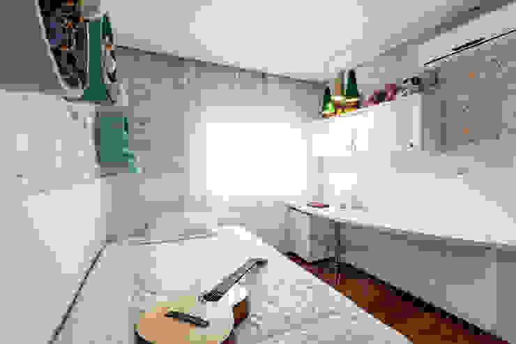 Tikkanen arquitetura Modern style bedroom